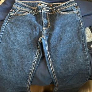 Juniors jeans